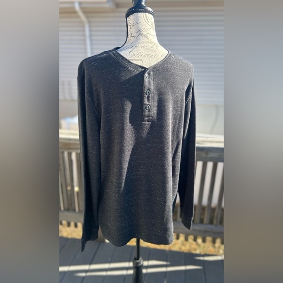 2FER BUNDLE!! Sonoma Men’s Textured Henley Long Sleeve Shirt Cream & Bla…​ - Picture 2 of 10